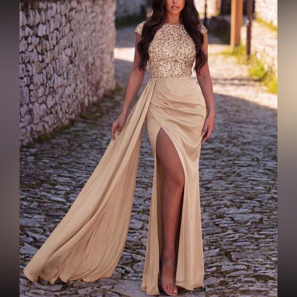 Elegant Beige Evening Gown